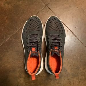 Crocs Lite Ride Youth Size 6
